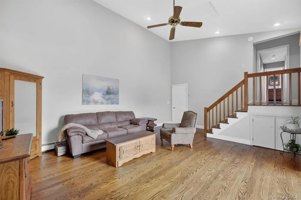 8 Peach Road Mahopac NY 10541