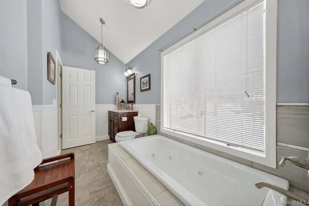 8 Peach Road Mahopac NY 10541
