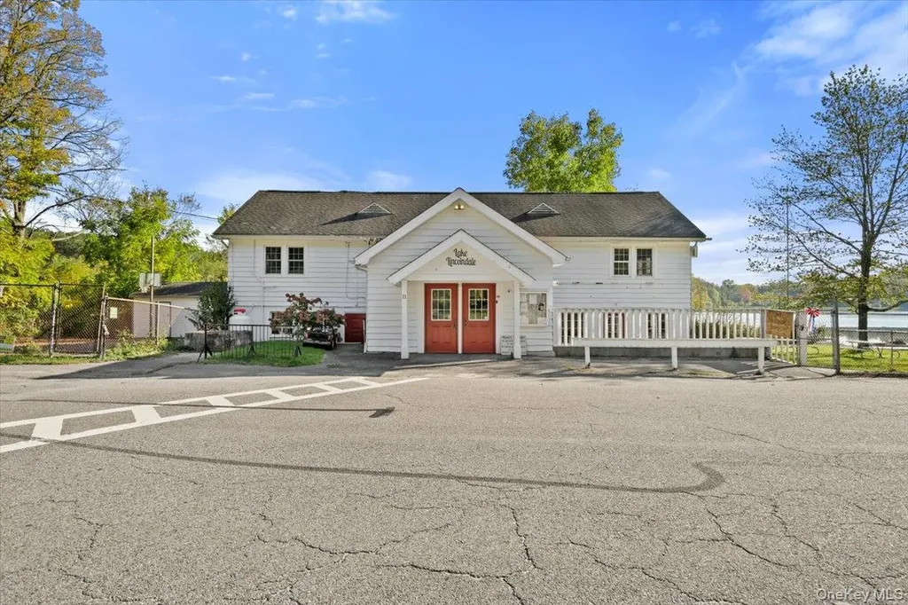 8 Peach Road Mahopac NY 10541