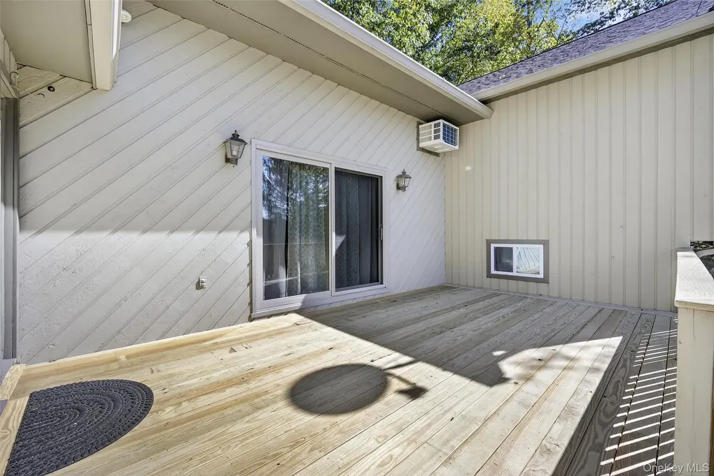 8 Peach Road Mahopac NY 10541