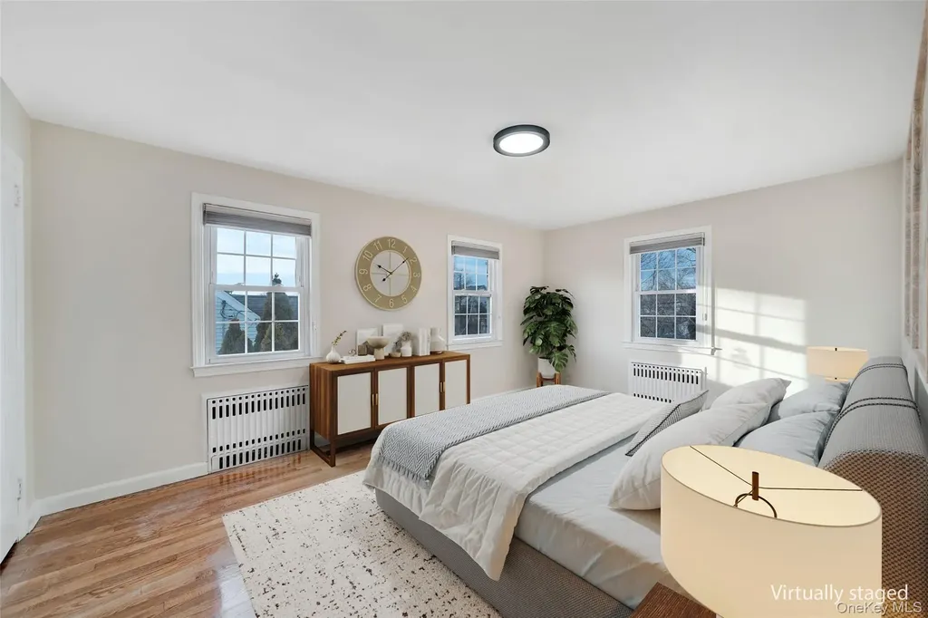 6 Elliott Place Freeport NY 11520