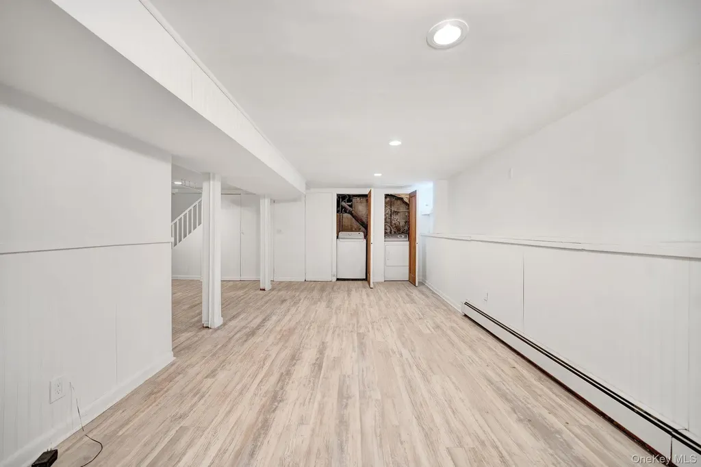 6 Elliott Place Freeport NY 11520