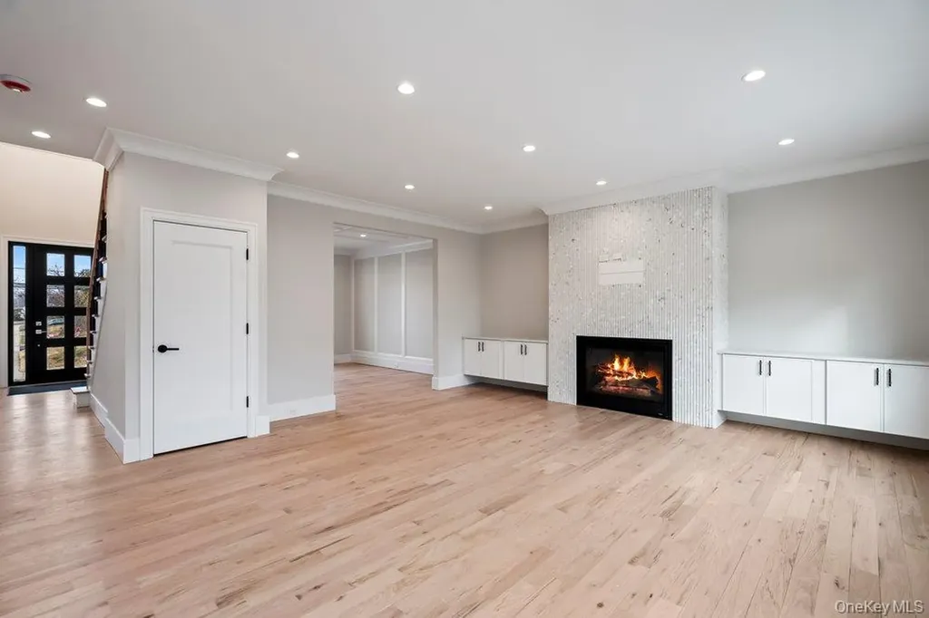 35 Main Parkway Plainview NY 11803