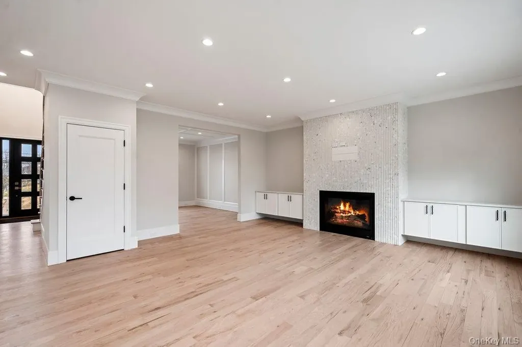 35 Main Parkway Plainview NY 11803