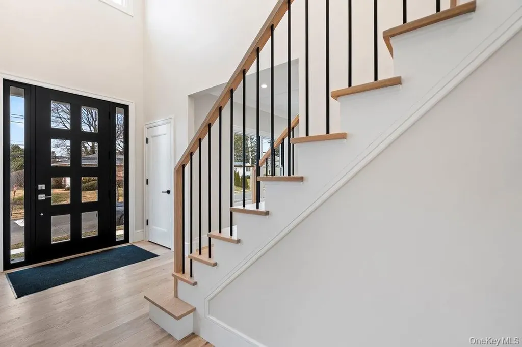 35 Main Parkway Plainview NY 11803
