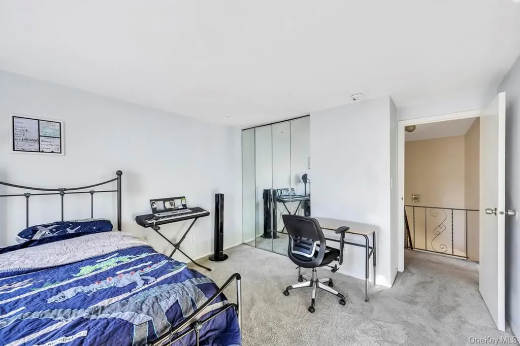 172 Skyline Drive Coram NY 11727