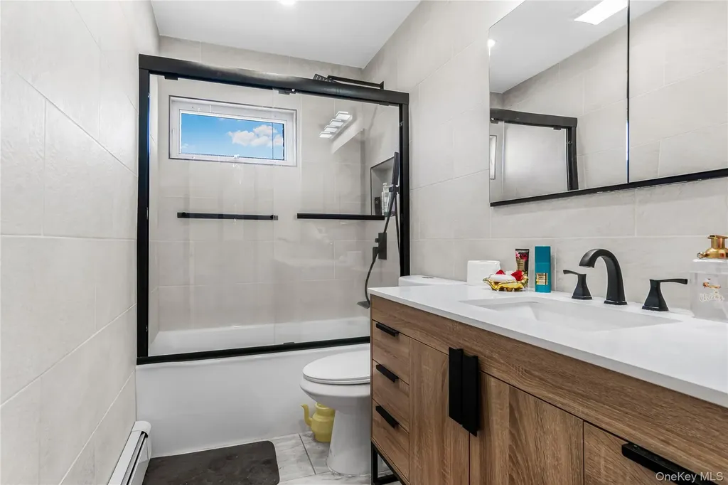 107 Beverly Road Massapequa NY 11758