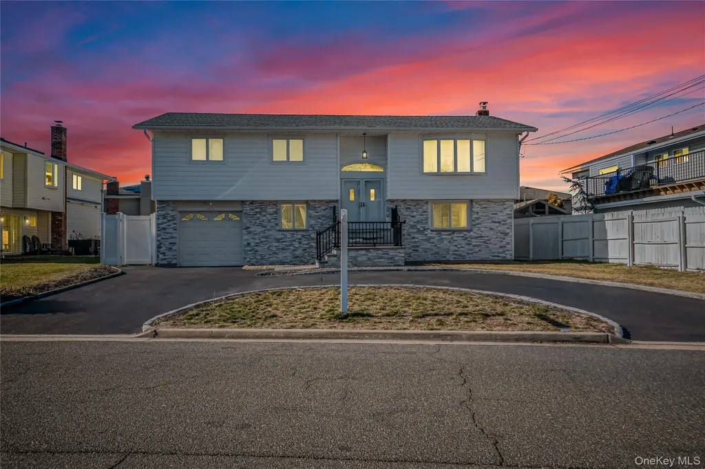 107 Beverly Road Massapequa NY 11758