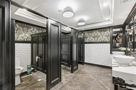 20 W Park Avenue Long Beach NY 11561
