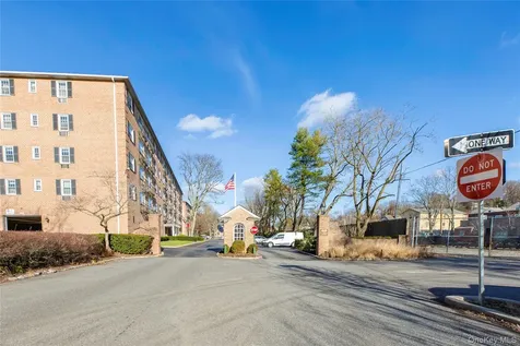 4 Consulate Drive Tuckahoe NY 10707