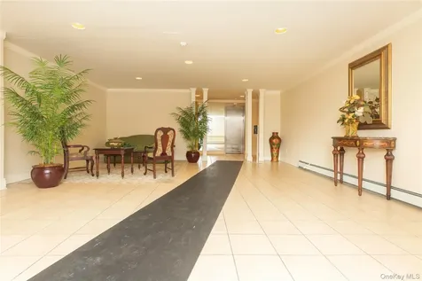 4 Consulate Drive Tuckahoe NY 10707