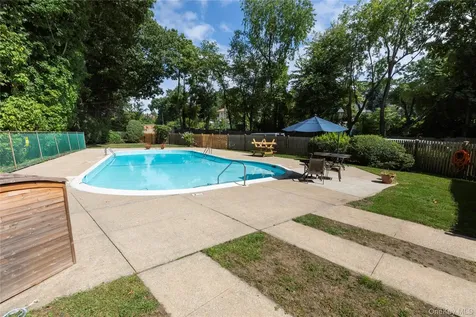 4 Consulate Drive Tuckahoe NY 10707
