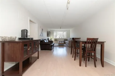 4 Consulate Drive Tuckahoe NY 10707