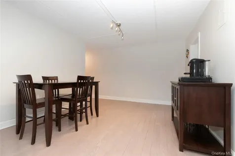 4 Consulate Drive Tuckahoe NY 10707