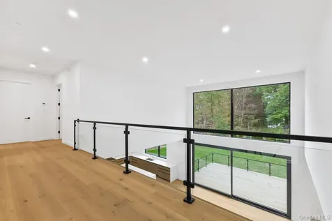 10 East Lane Armonk NY 10504