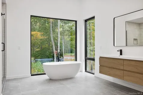 10 East Lane Armonk NY 10504