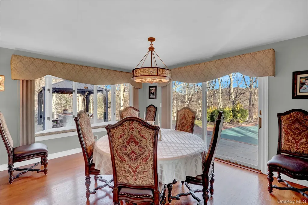 2 Riverview Terrace Smithtown NY 11787