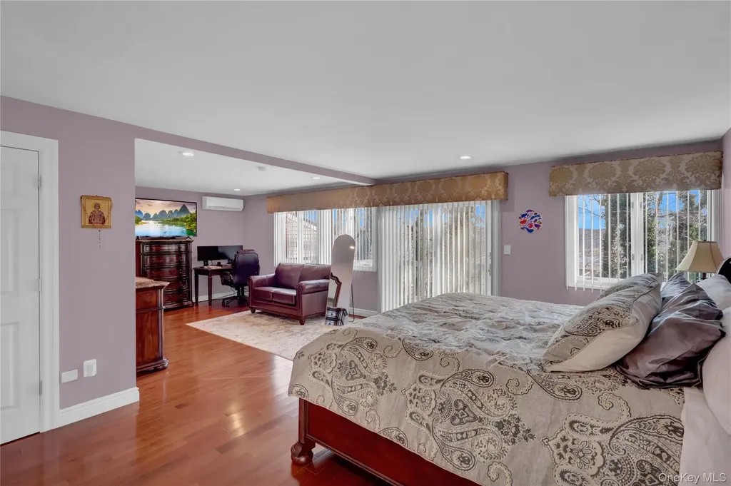 2 Riverview Terrace Smithtown NY 11787