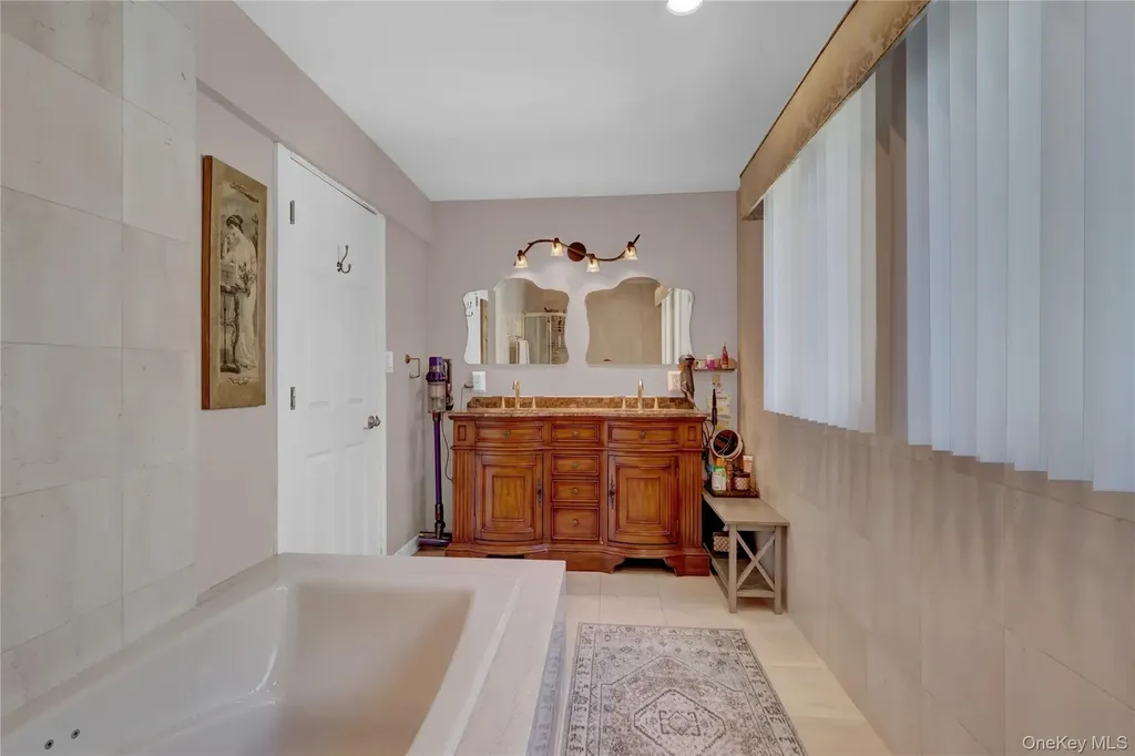 2 Riverview Terrace Smithtown NY 11787