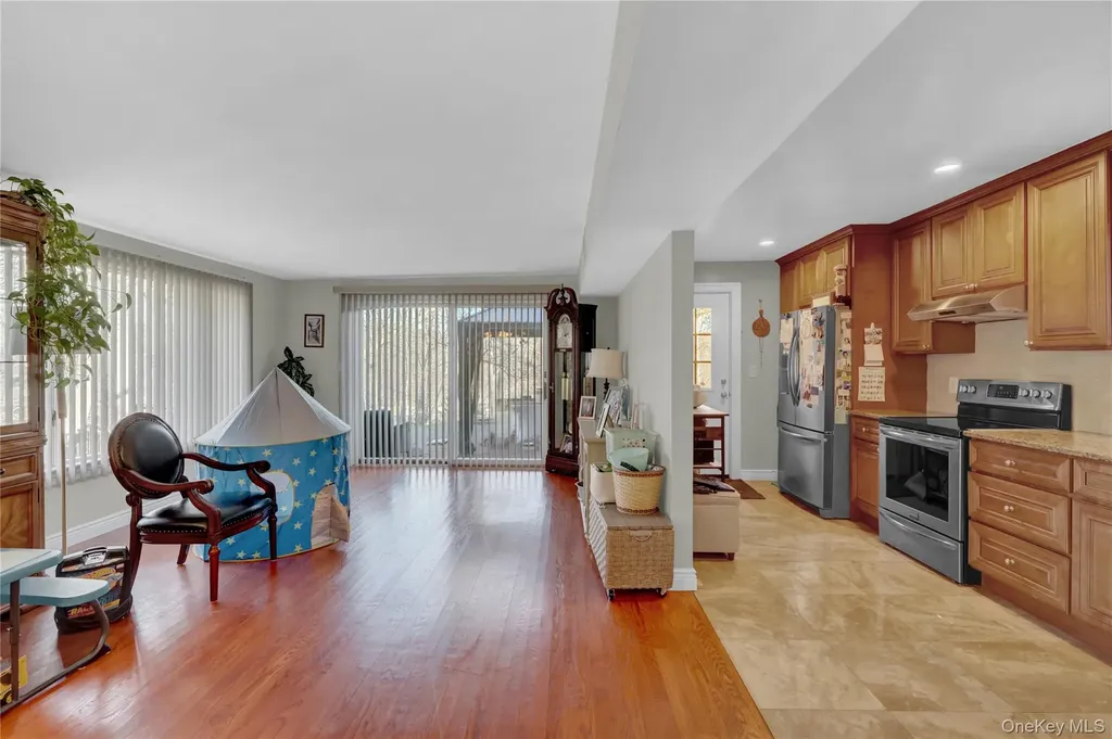 2 Riverview Terrace Smithtown NY 11787