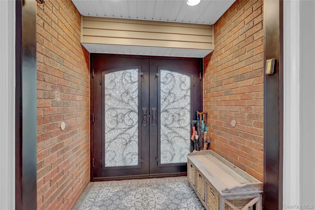 2 Riverview Terrace Smithtown NY 11787