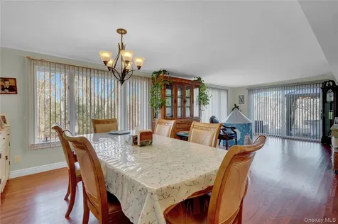 2 Riverview Terrace Smithtown NY 11787