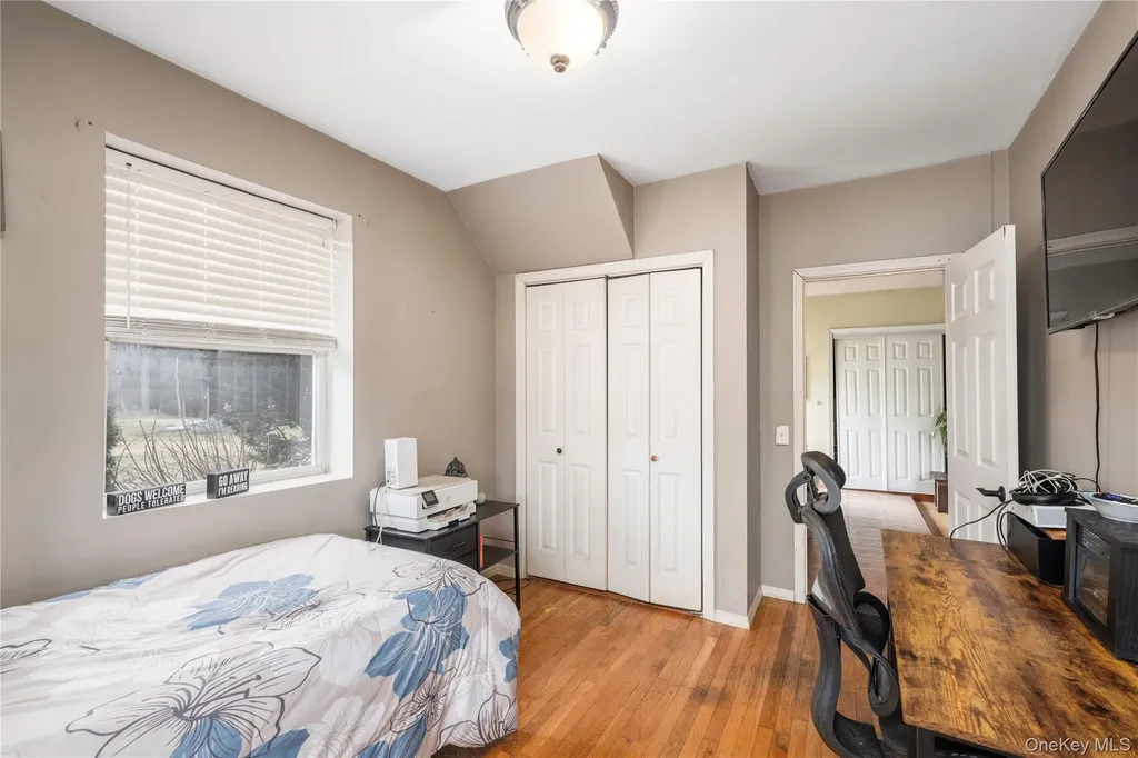 18 Parker Drive Mahopac NY 10541