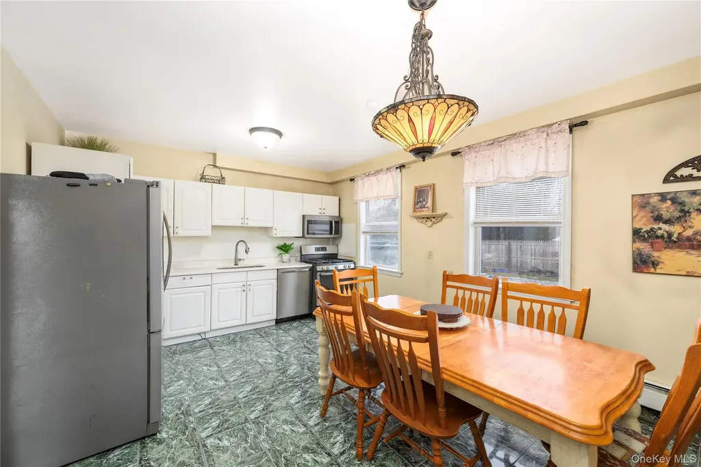 18 Parker Drive Mahopac NY 10541