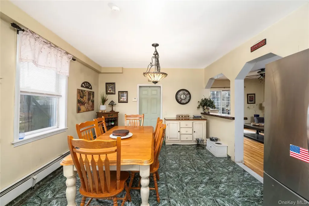 18 Parker Drive Mahopac NY 10541