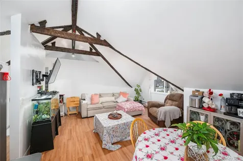 18 Parker Drive Mahopac NY 10541