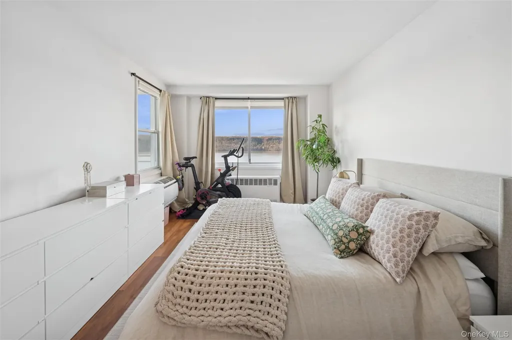 2575 Palisade Avenue Bronx NY 10463