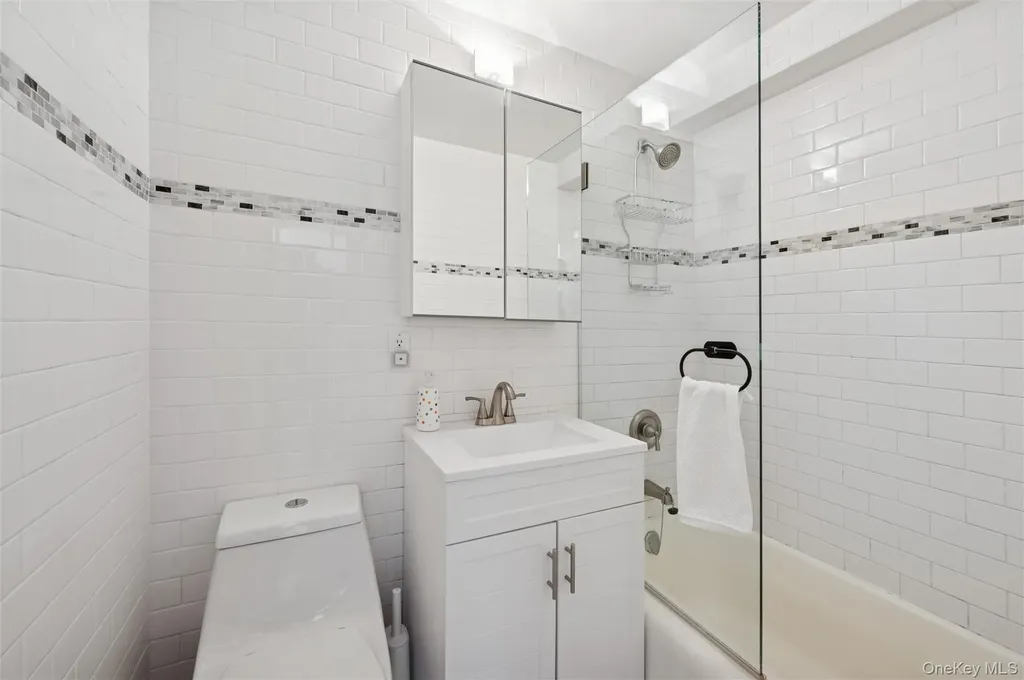 2575 Palisade Avenue Bronx NY 10463