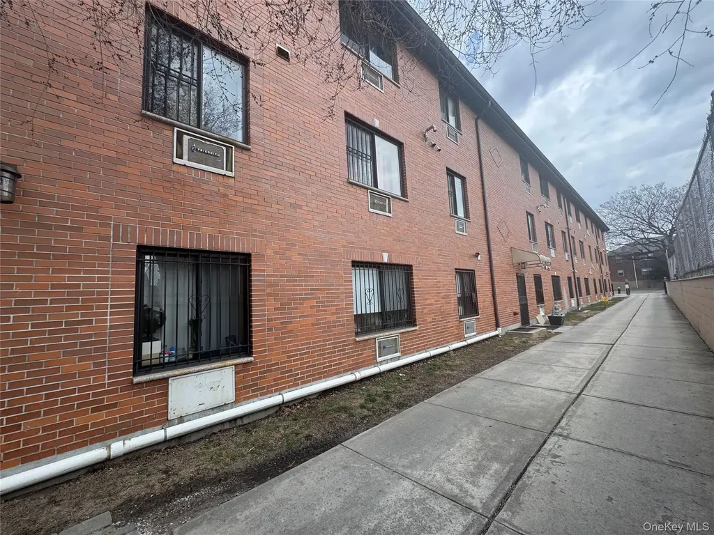 7548 Parsons Boulevard Fresh Meadows NY 11366