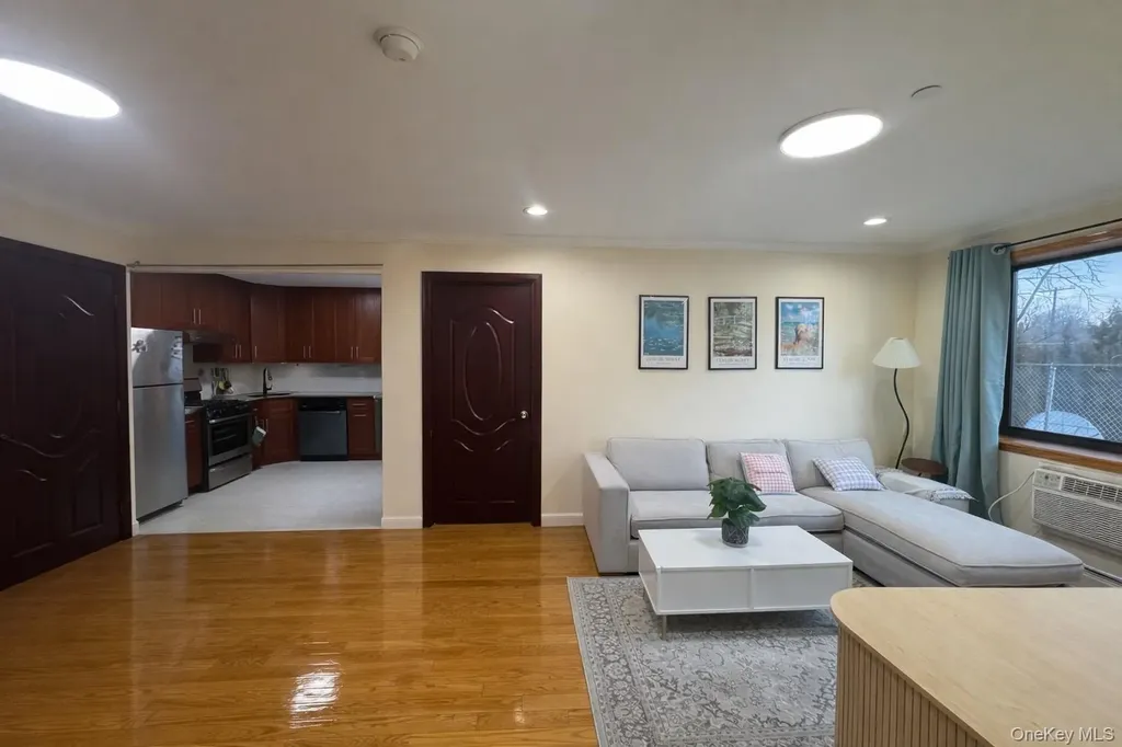 7548 Parsons Boulevard Fresh Meadows NY 11366