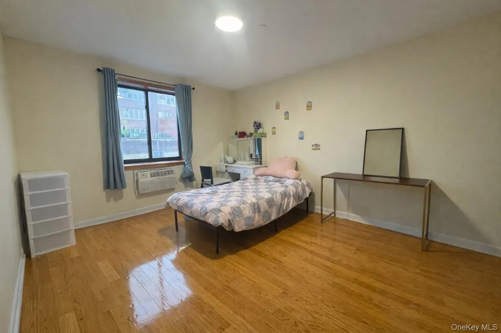 7548 Parsons Boulevard Fresh Meadows NY 11366