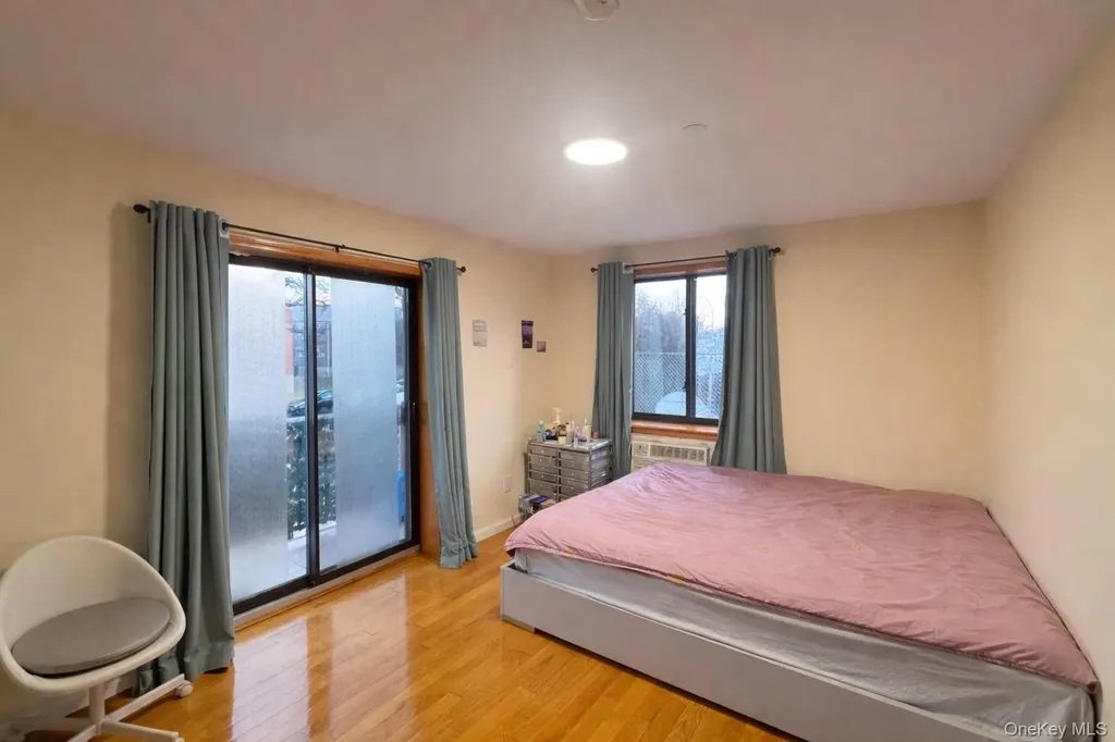 7548 Parsons Boulevard Fresh Meadows NY 11366