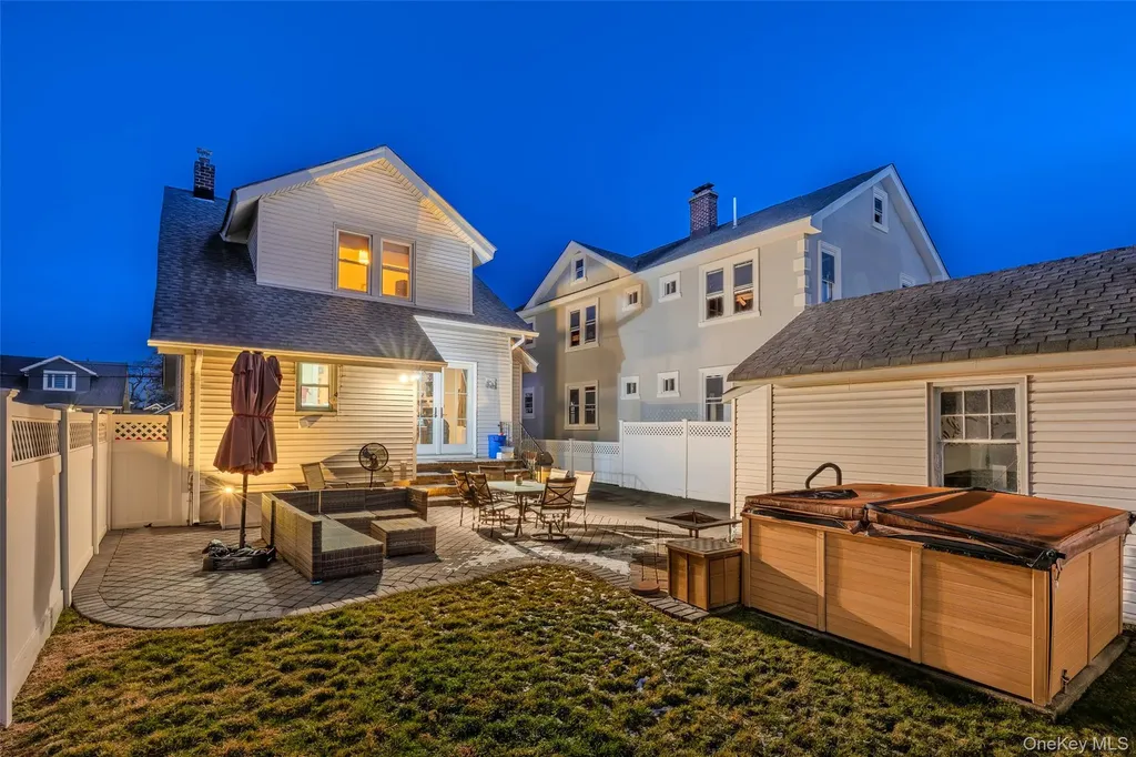 152 Rockaway Parkway Valley Stream NY 11580