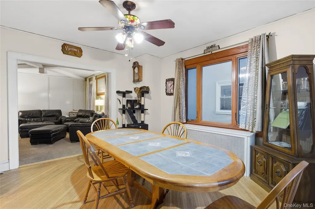 152 Rockaway Parkway Valley Stream NY 11580