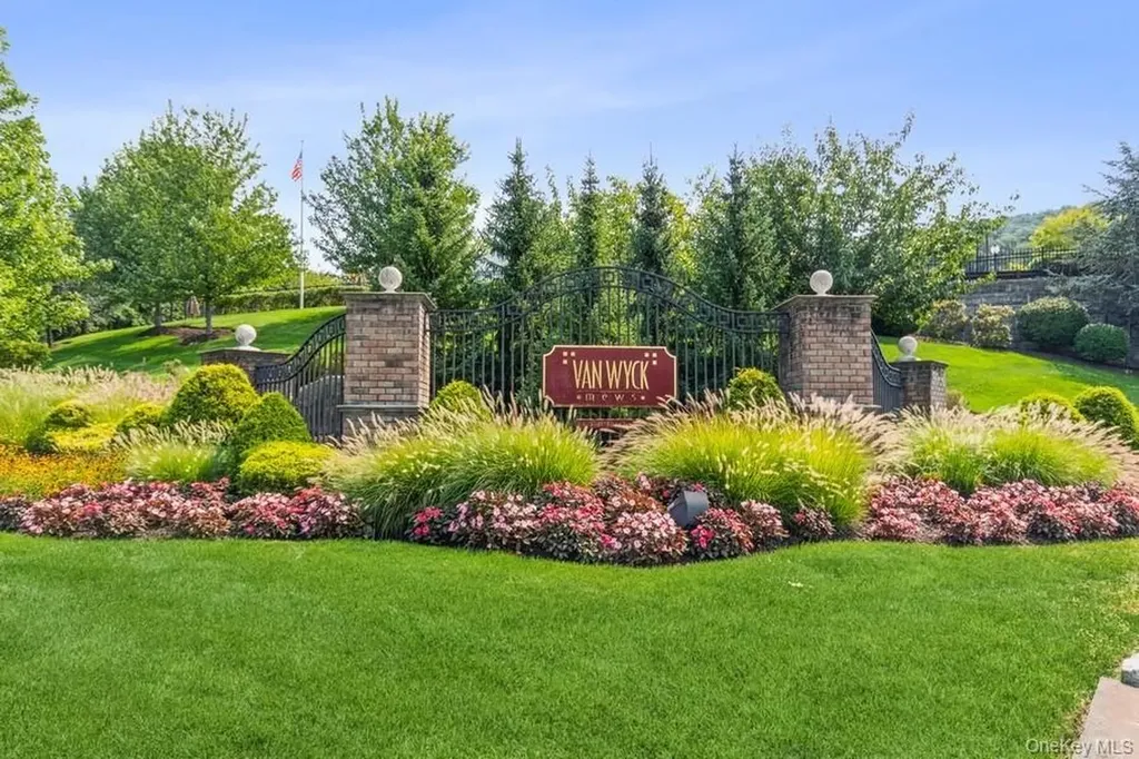 3515 Bennington Drive Fishkill NY 12524