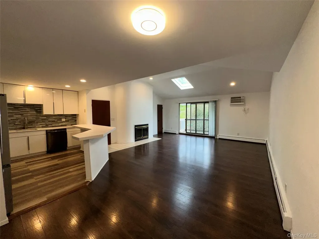 83 Manorhaven Boulevard Port Washington NY 11050