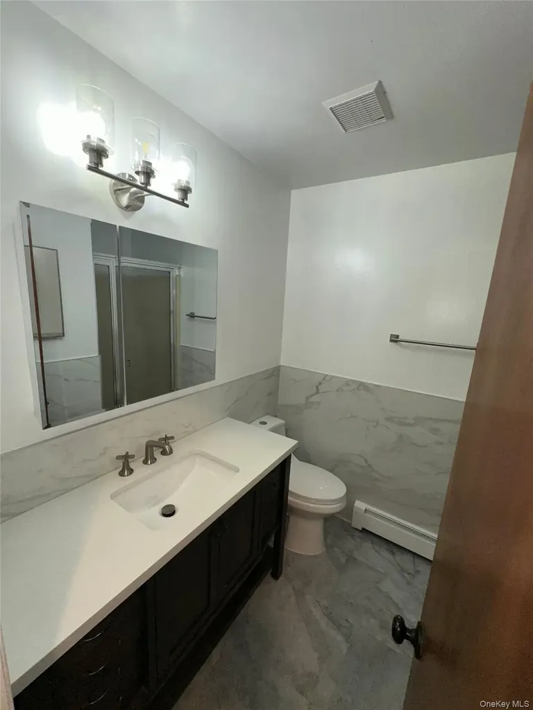 83 Manorhaven Boulevard Port Washington NY 11050