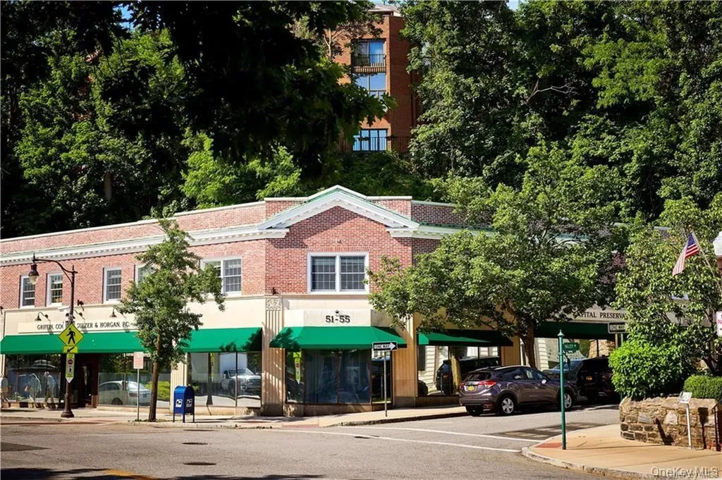 51 Pondfield Road Bronxville NY 10708