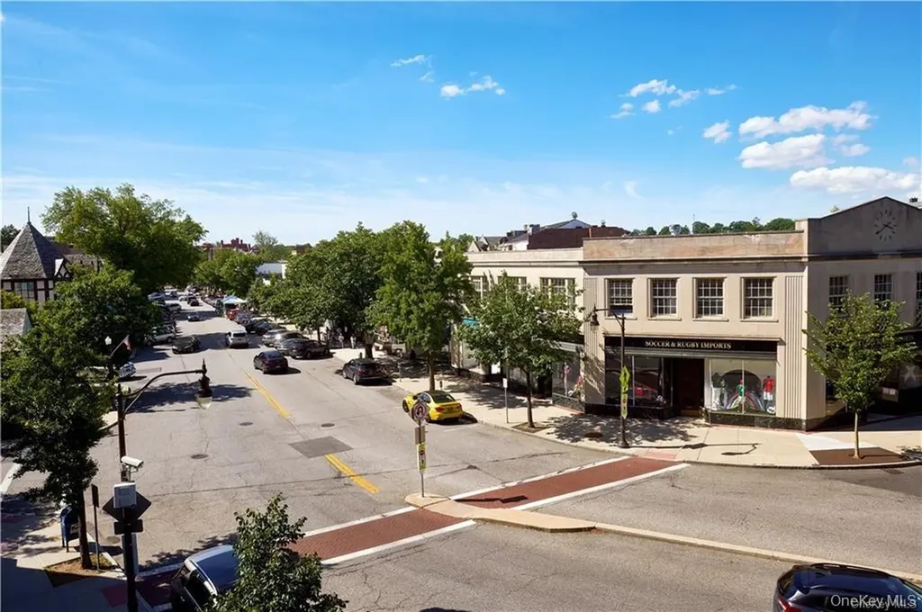 51 Pondfield Road Bronxville NY 10708