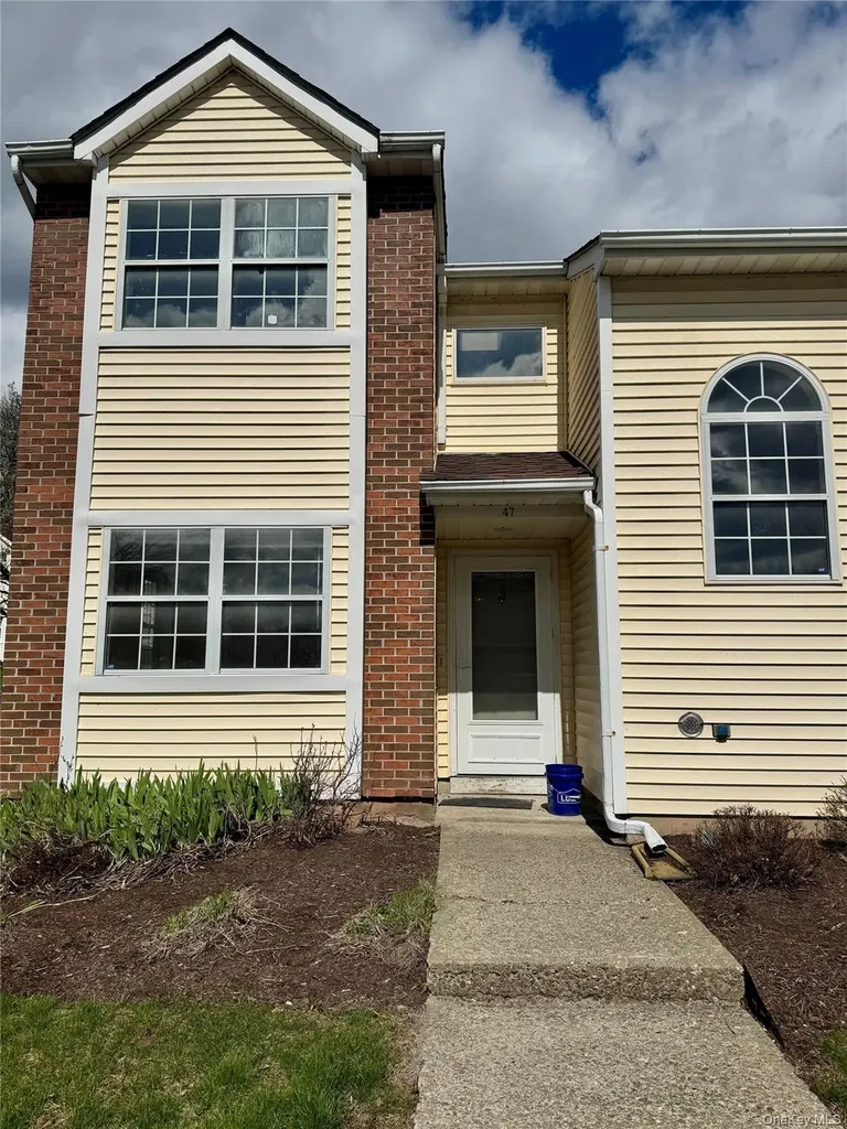 47 Brick Pond Road Middletown NY 10940