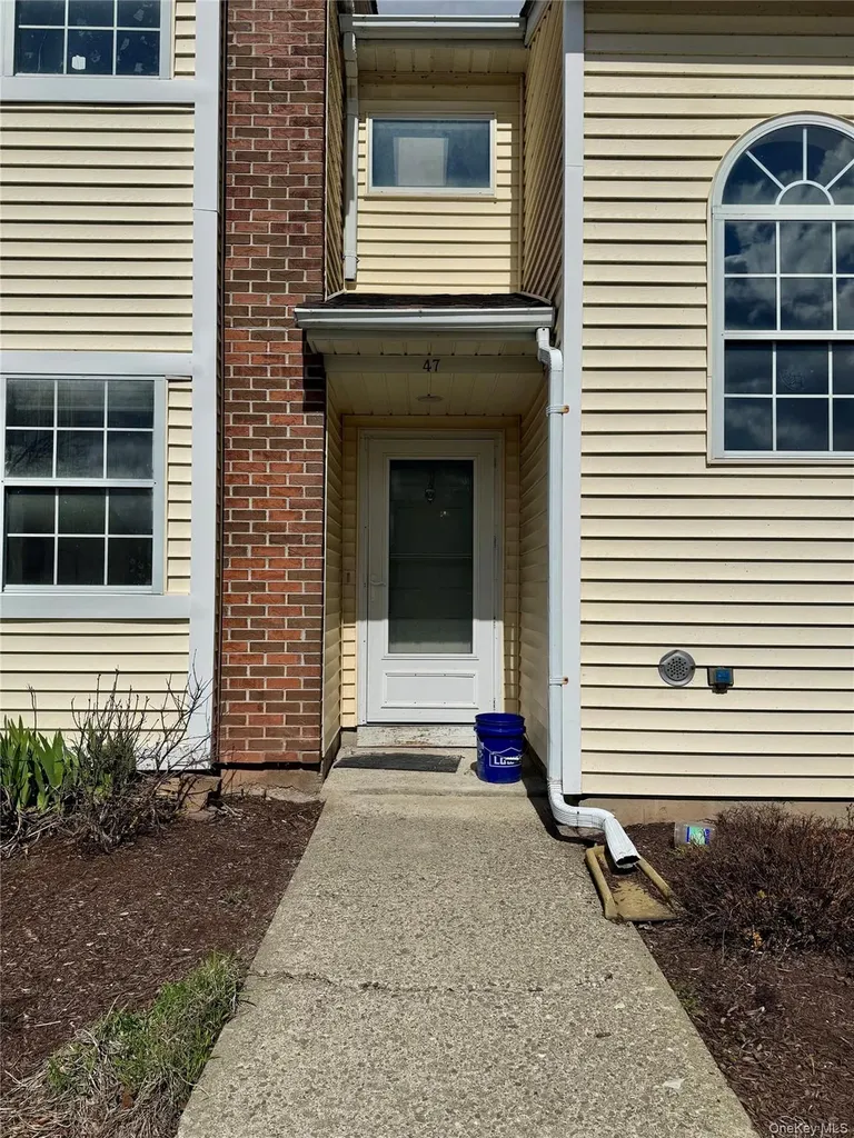 47 Brick Pond Road Middletown NY 10940