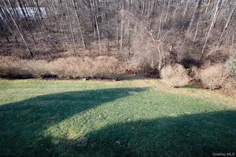 40 Evan Court Fishkill NY 12524