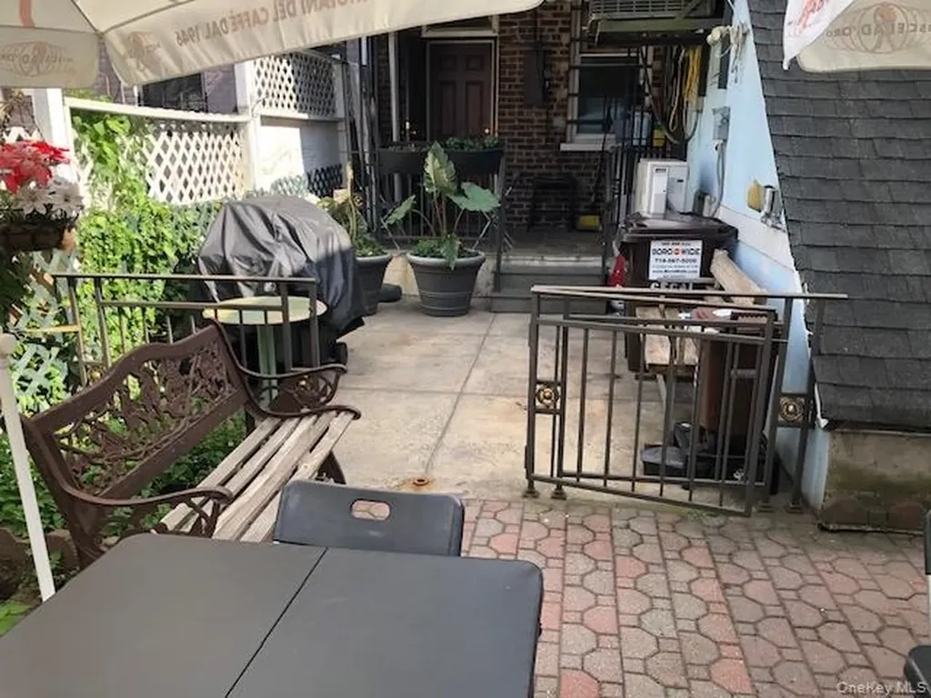 7403 Myrtle Avenue Glendale NY 11385