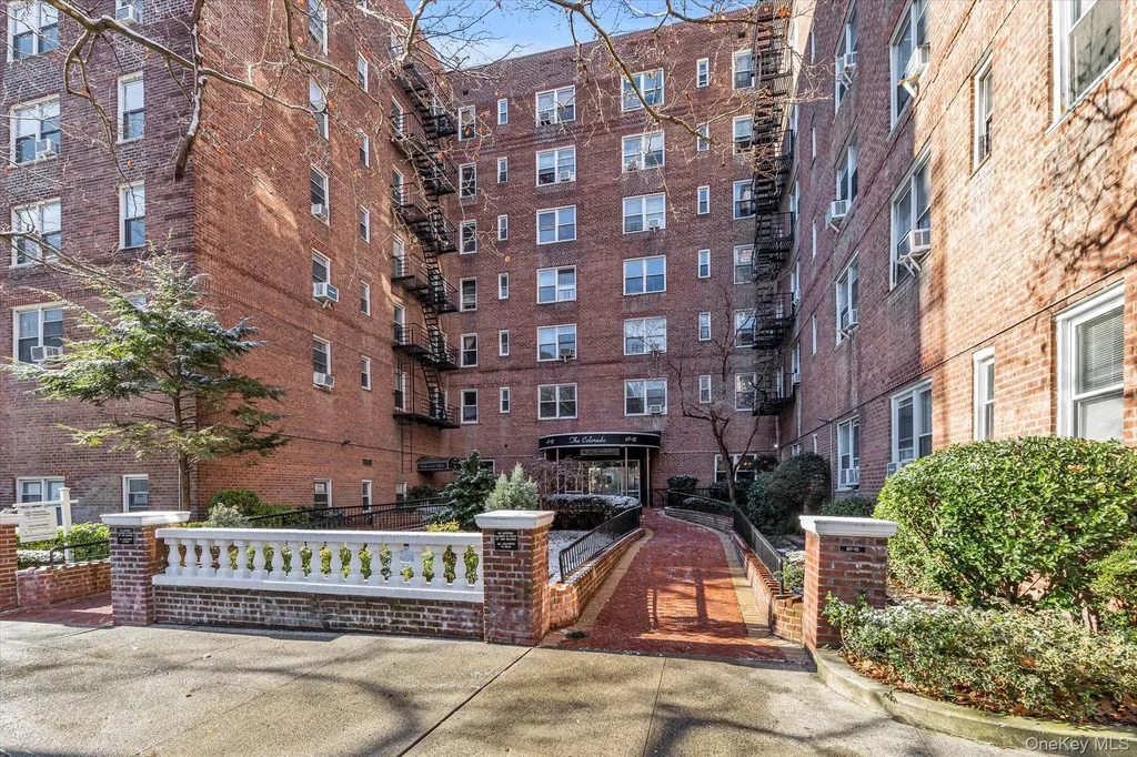 67-12 Yellowstone Boulevard Forest Hills NY 11375