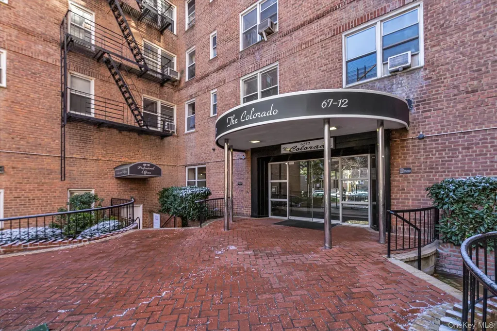 67-12 Yellowstone Boulevard Forest Hills NY 11375