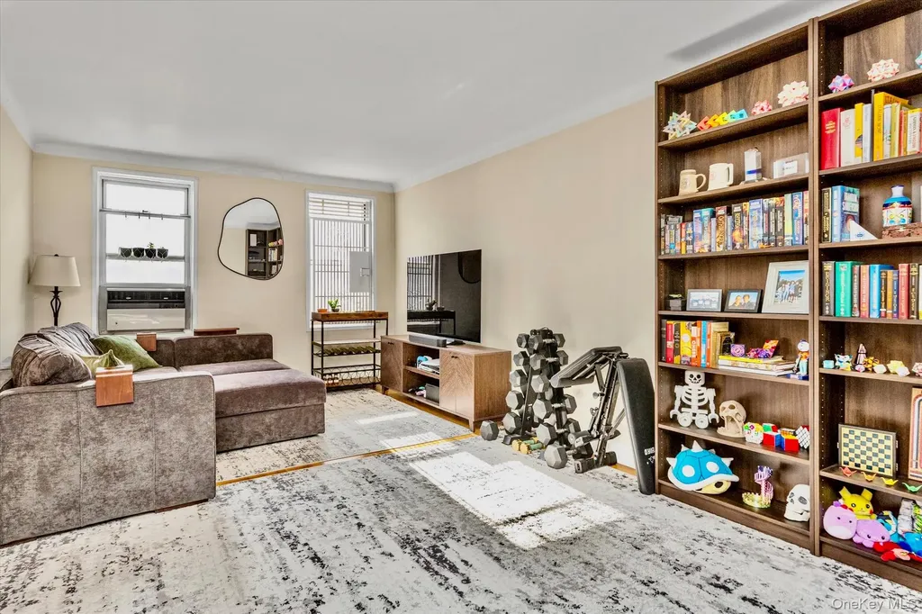 67-12 Yellowstone Boulevard Forest Hills NY 11375